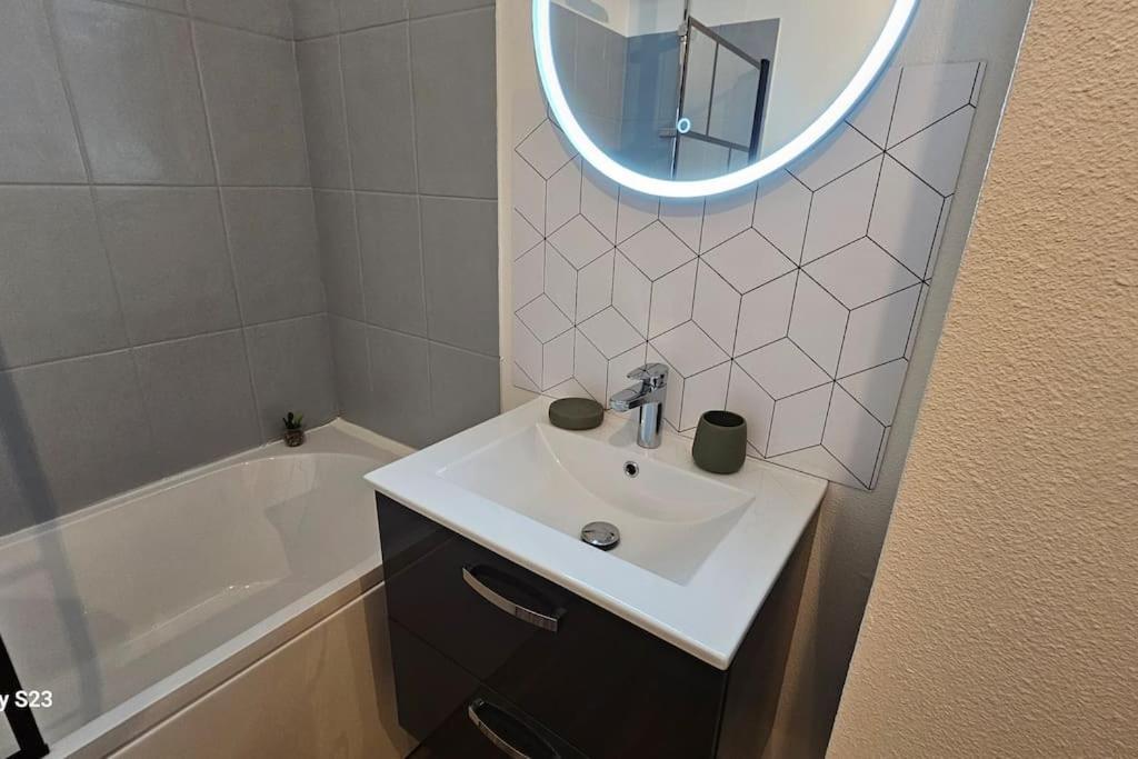 Appartement Calme Liévin Kültér fotó