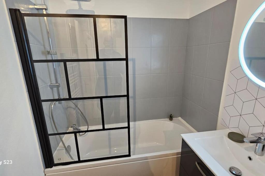 Appartement Calme Liévin Kültér fotó